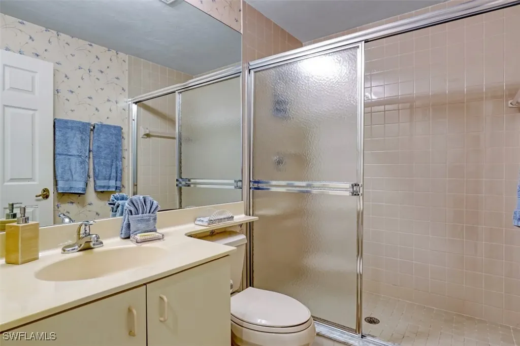 6500 Valen Way Naples FL 34108