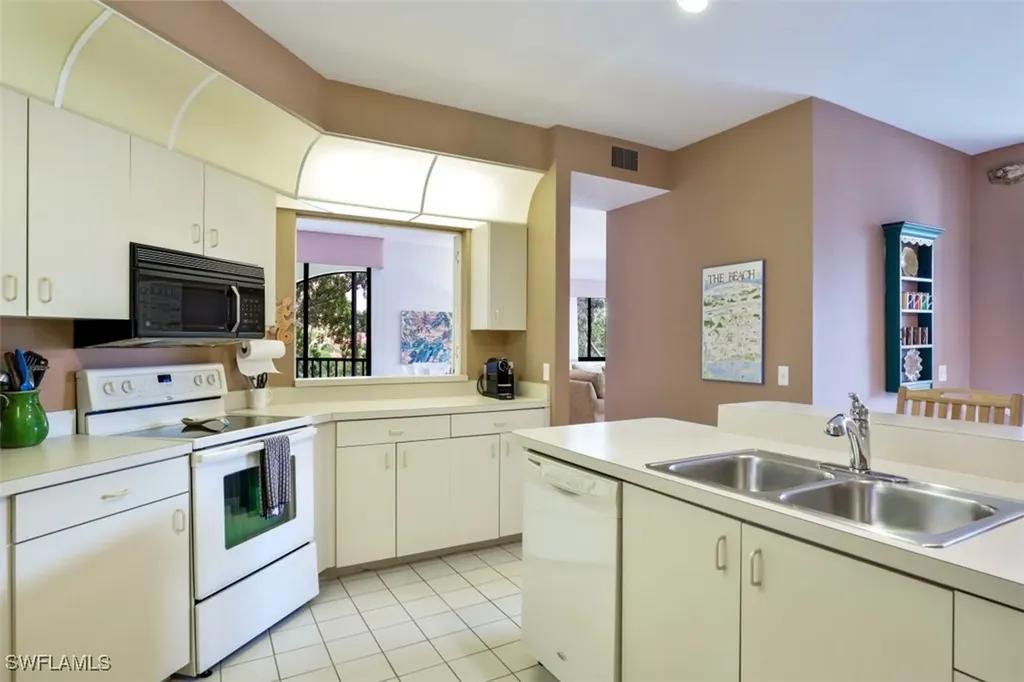 6500 Valen Way Naples FL 34108