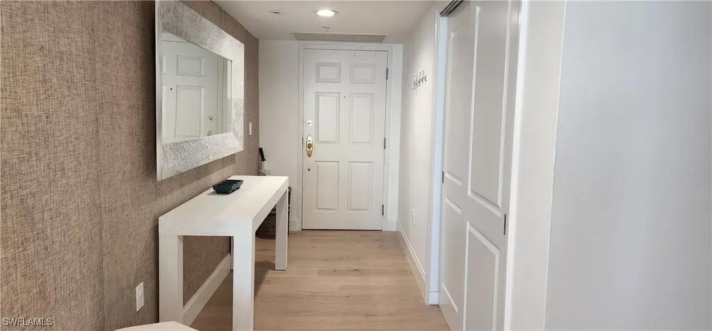 20 Seagate Drive Naples FL 34103