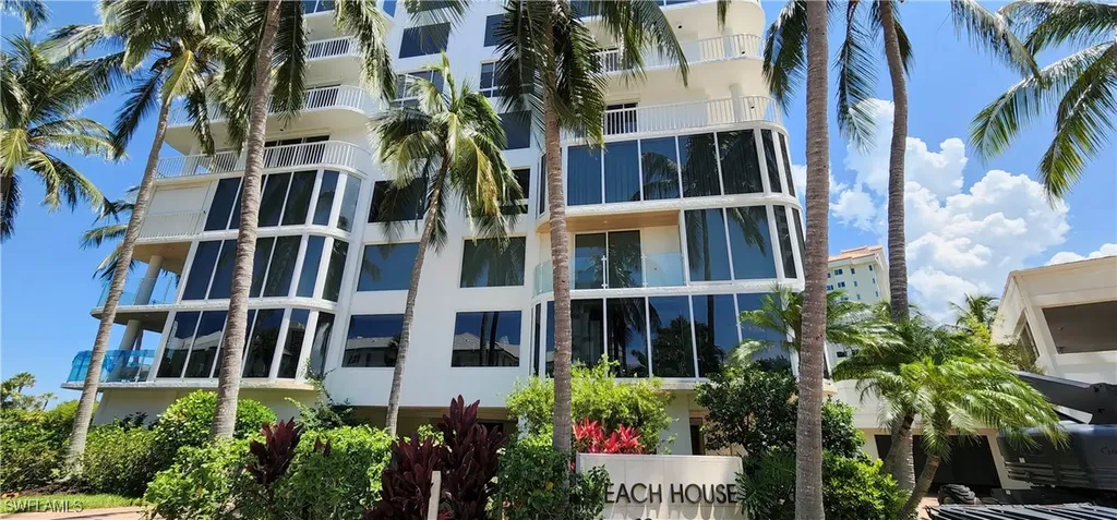 20 Seagate Drive Naples FL 34103