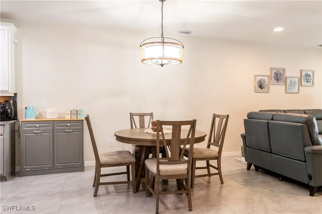14888 Edgewater Circle Naples FL 34114