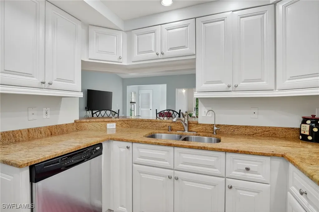 103 Tuscana Court Naples FL 34119