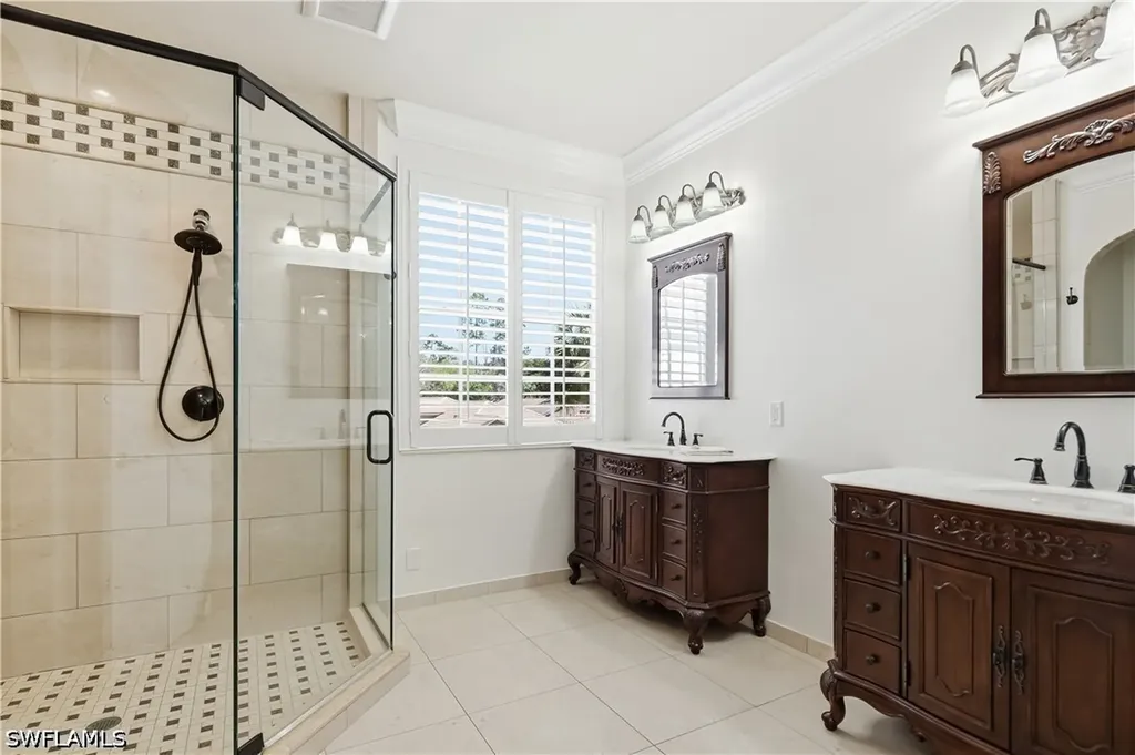 1289 Barrigona Court Naples FL 34119