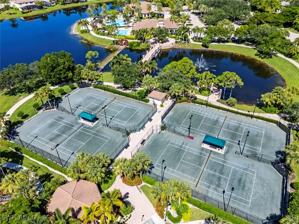 1289 Barrigona Court Naples FL 34119