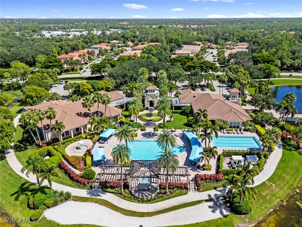 1289 Barrigona Court Naples FL 34119