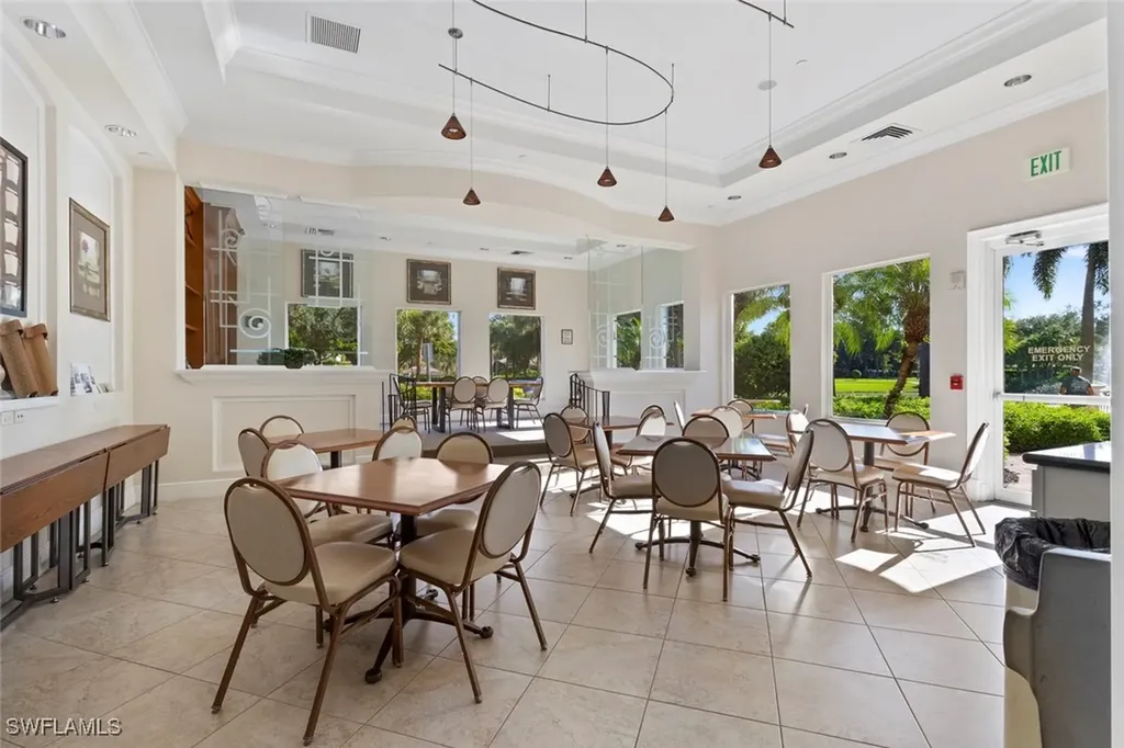 1289 Barrigona Court Naples FL 34119