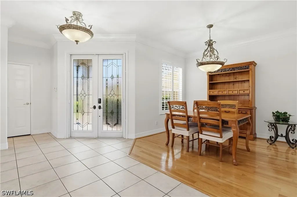 1289 Barrigona Court Naples FL 34119