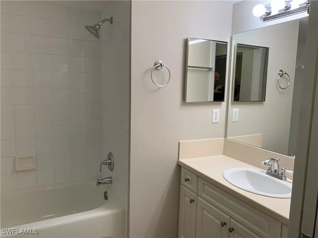 1250 Wildwood Lakes Boulevard Naples FL 34104