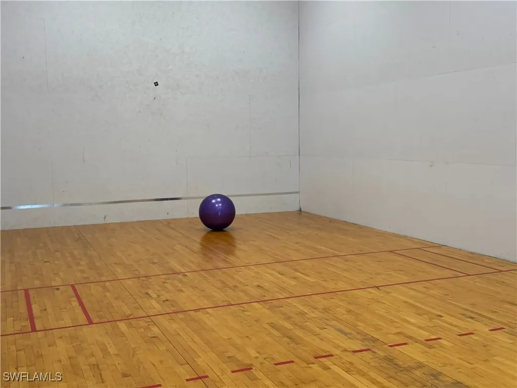 1250 Wildwood Lakes Boulevard Naples FL 34104