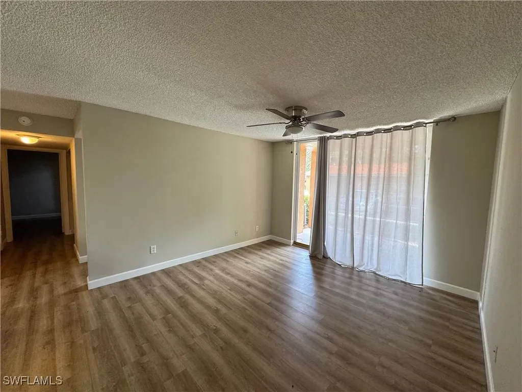 1250 Wildwood Lakes Boulevard Naples FL 34104