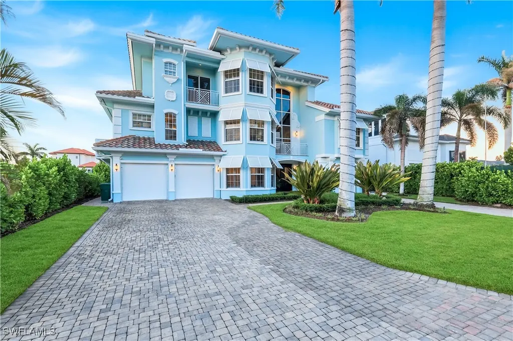 Naples FL, 273 Egret Avenue