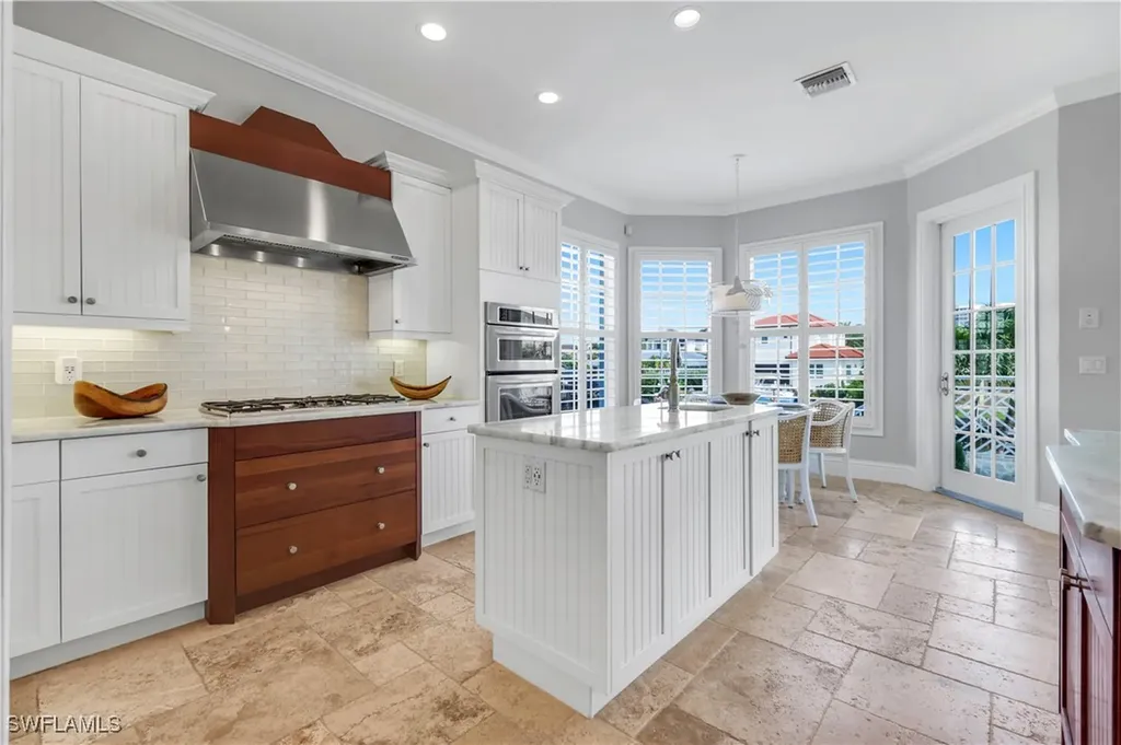 273 Egret Avenue Naples FL 34108