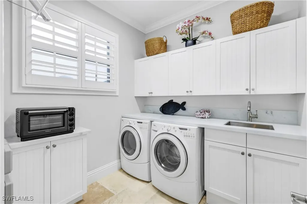 273 Egret Avenue Naples FL 34108