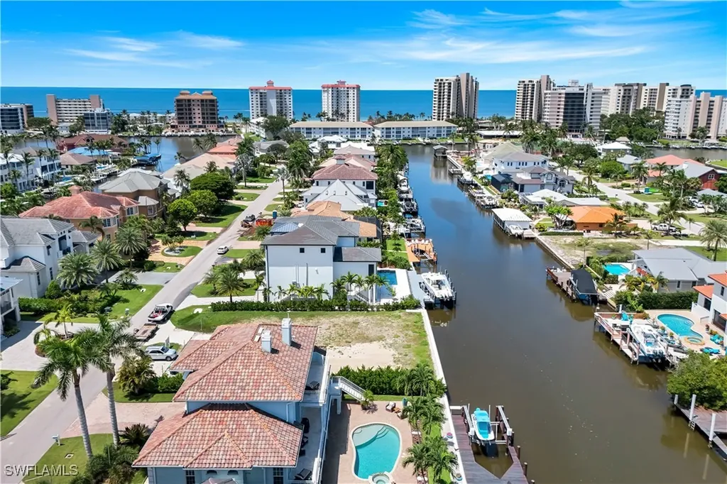 273 Egret Avenue Naples FL 34108