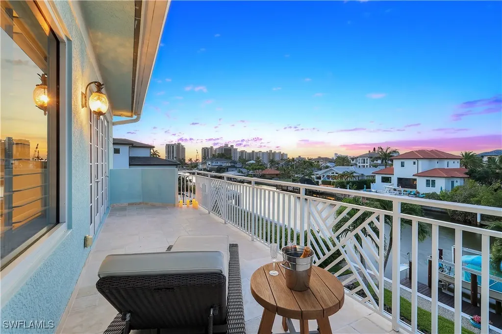 273 Egret Avenue Naples FL 34108