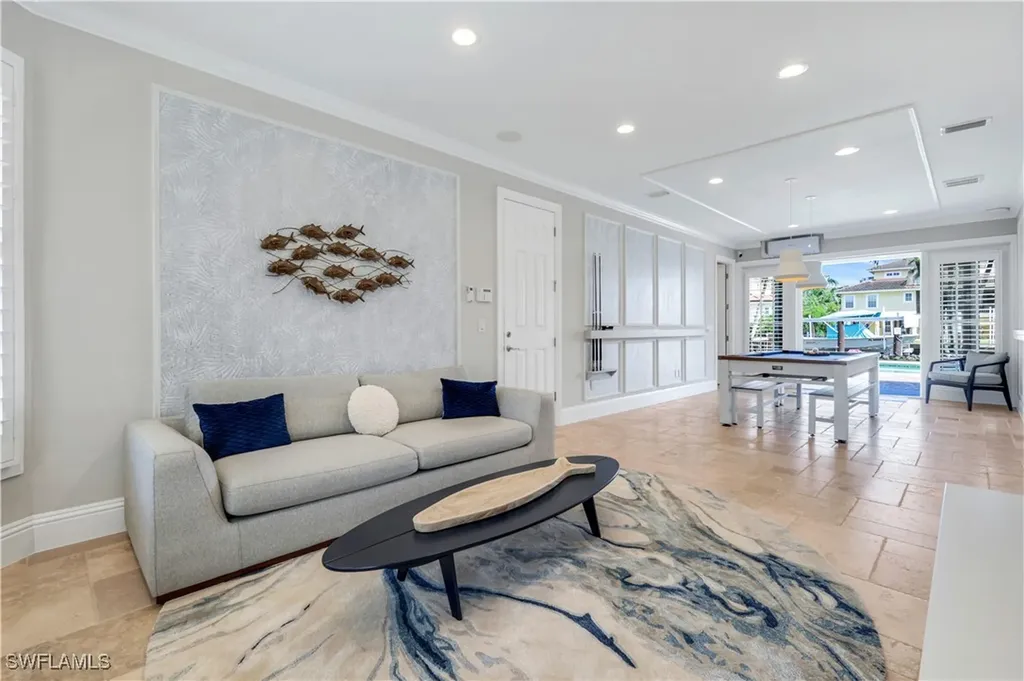 273 Egret Avenue Naples FL 34108