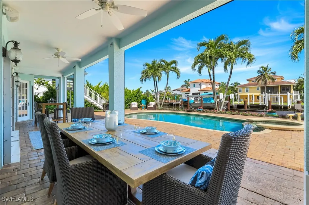 273 Egret Avenue Naples FL 34108
