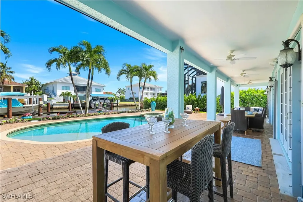 273 Egret Avenue Naples FL 34108