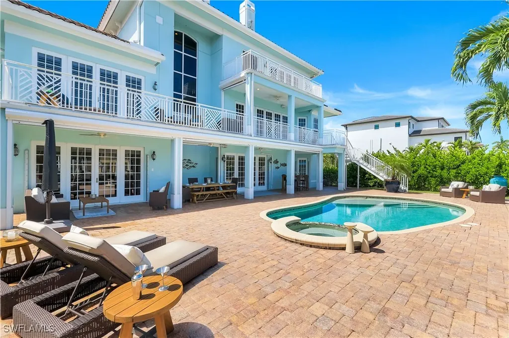 273 Egret Avenue Naples FL 34108