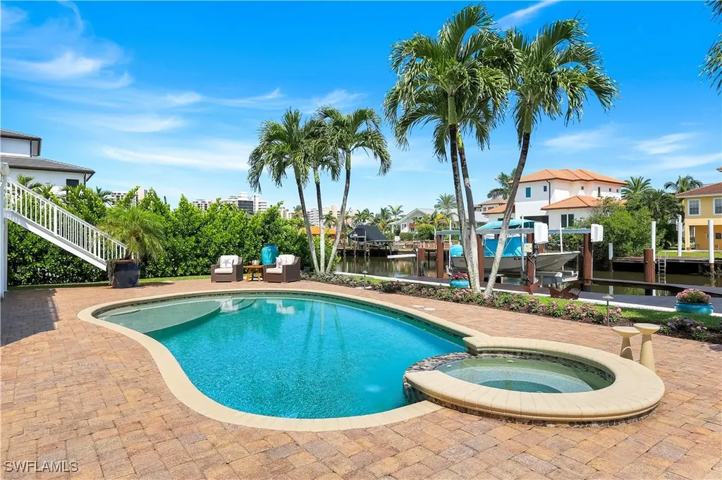 273 Egret Avenue Naples FL 34108