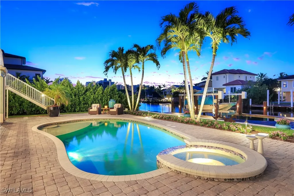 273 Egret Avenue Naples FL 34108