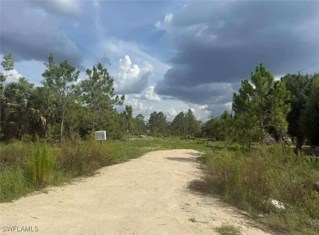 2432 54th Avenue NE Naples FL 34120