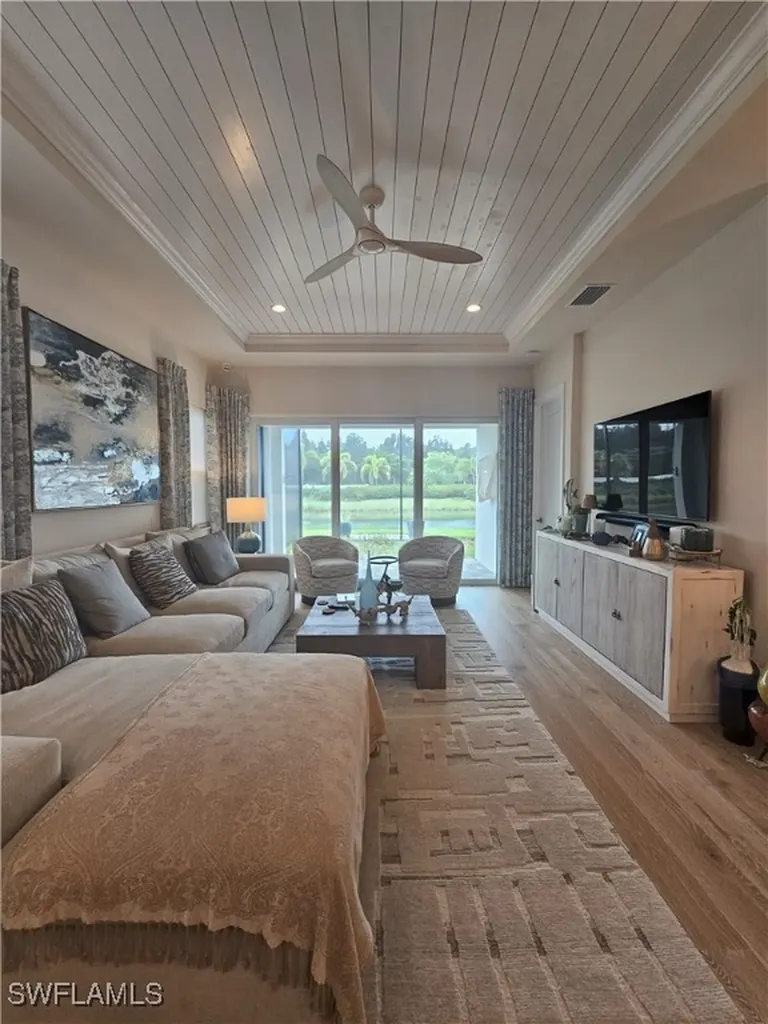 9007 Saint Lucia Drive Naples FL 34114
