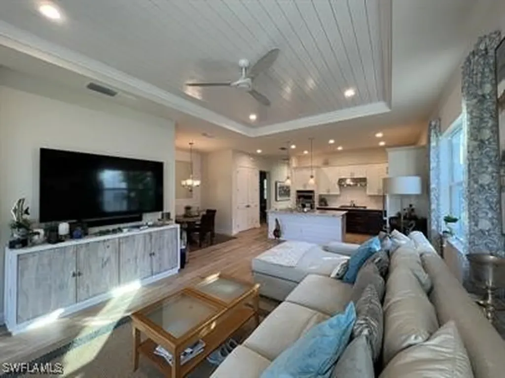 9007 Saint Lucia Drive Naples FL 34114