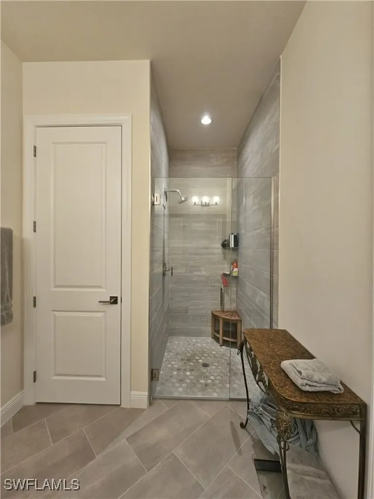 9007 Saint Lucia Drive Naples FL 34114