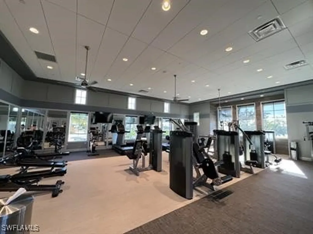 9007 Saint Lucia Drive Naples FL 34114
