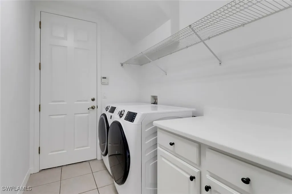 1121 Antaras Court S Naples FL 34113