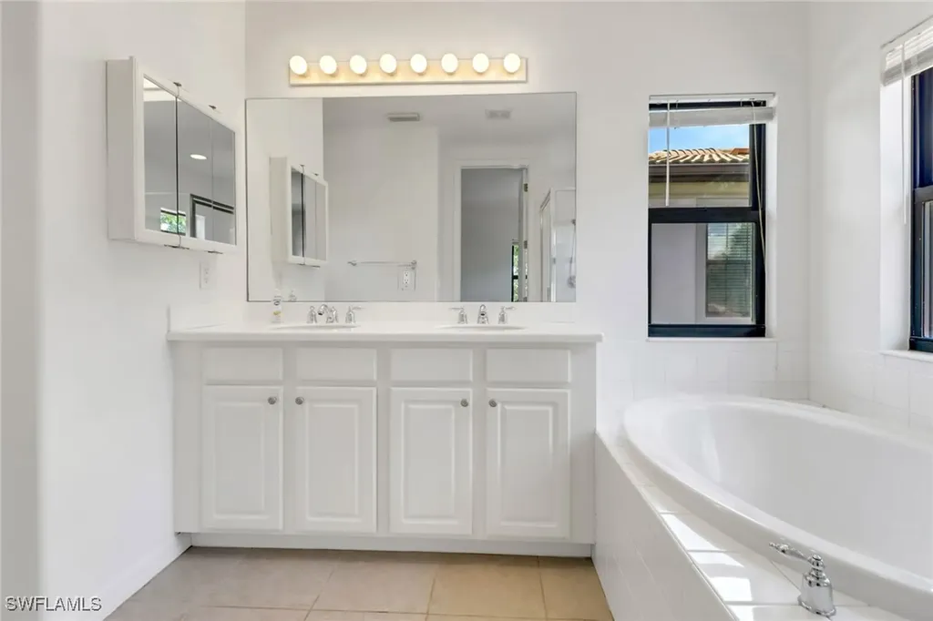 1121 Antaras Court S Naples FL 34113