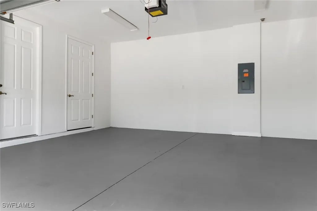 1121 Antaras Court S Naples FL 34113