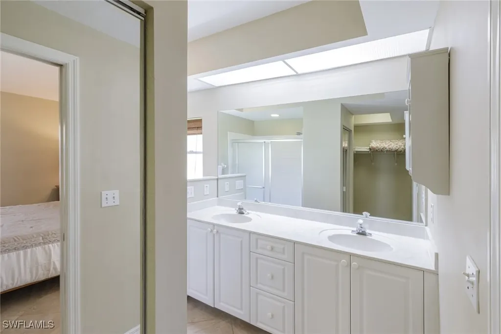 5502 Greenwood Circle Naples FL 34112