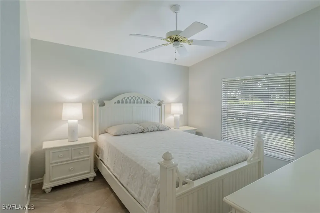 5502 Greenwood Circle Naples FL 34112