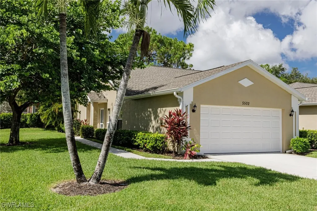 5502 Greenwood Circle Naples FL 34112