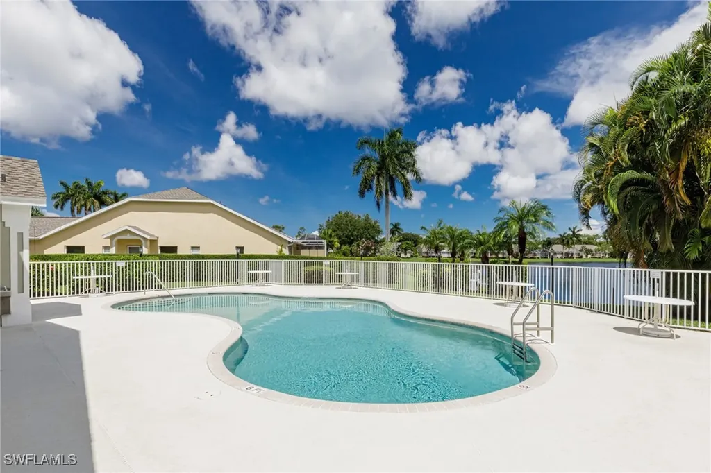 5502 Greenwood Circle Naples FL 34112