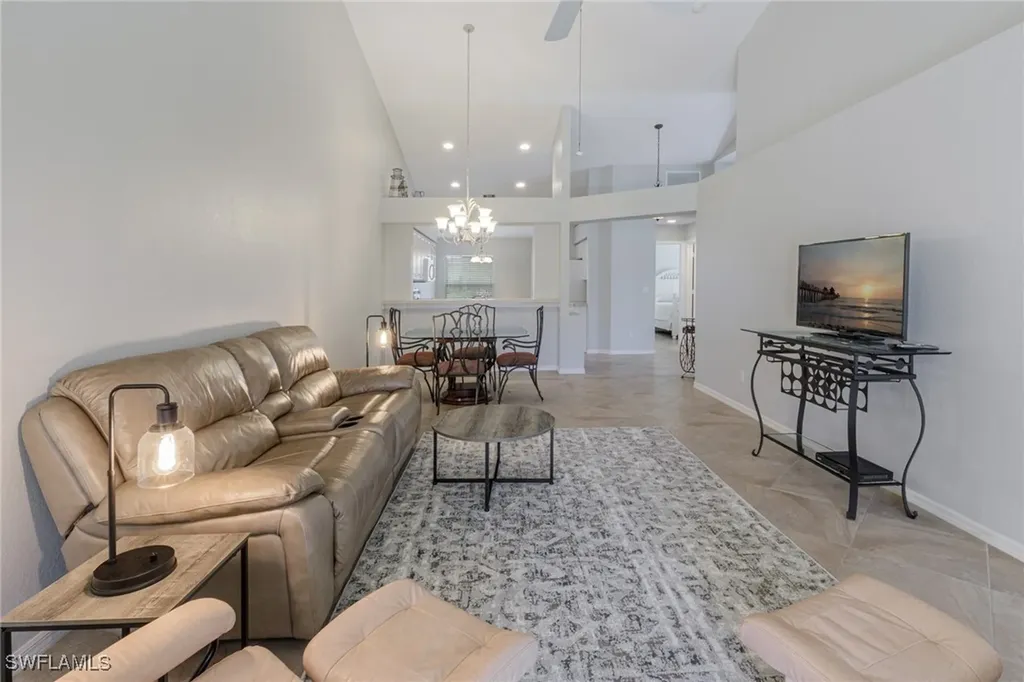5502 Greenwood Circle Naples FL 34112