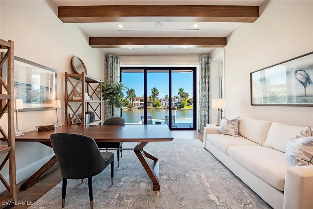 3163 Gin Lane Naples FL 34102
