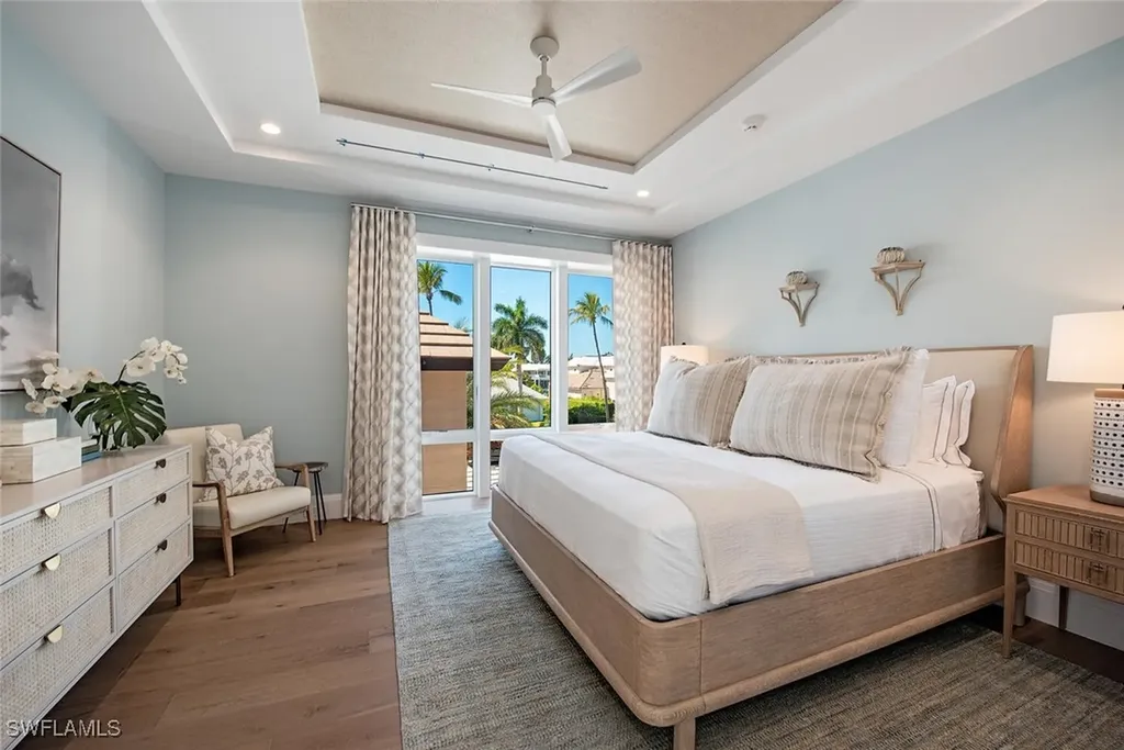 3163 Gin Lane Naples FL 34102