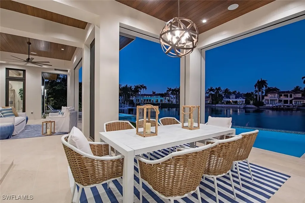 3163 Gin Lane Naples FL 34102