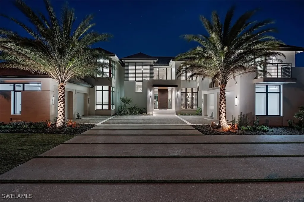 3163 Gin Lane Naples FL 34102