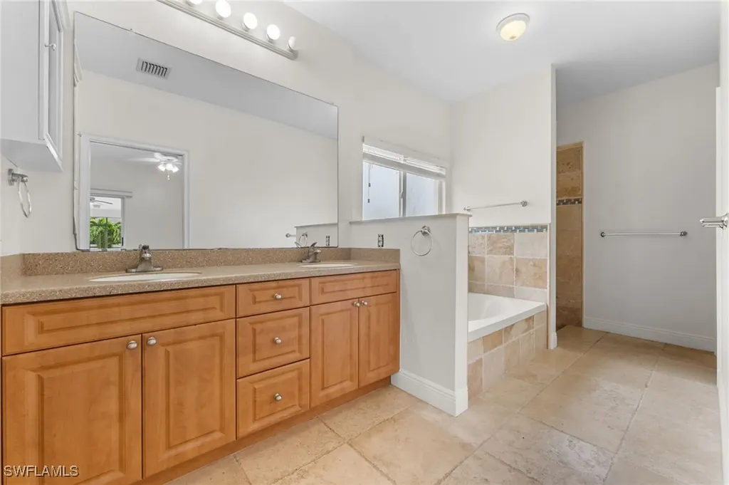 17568 Braddock Road Fort Myers FL 33967