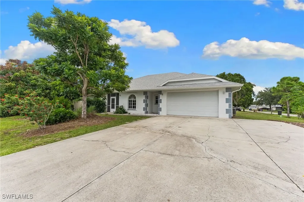 17568 Braddock Road Fort Myers FL 33967