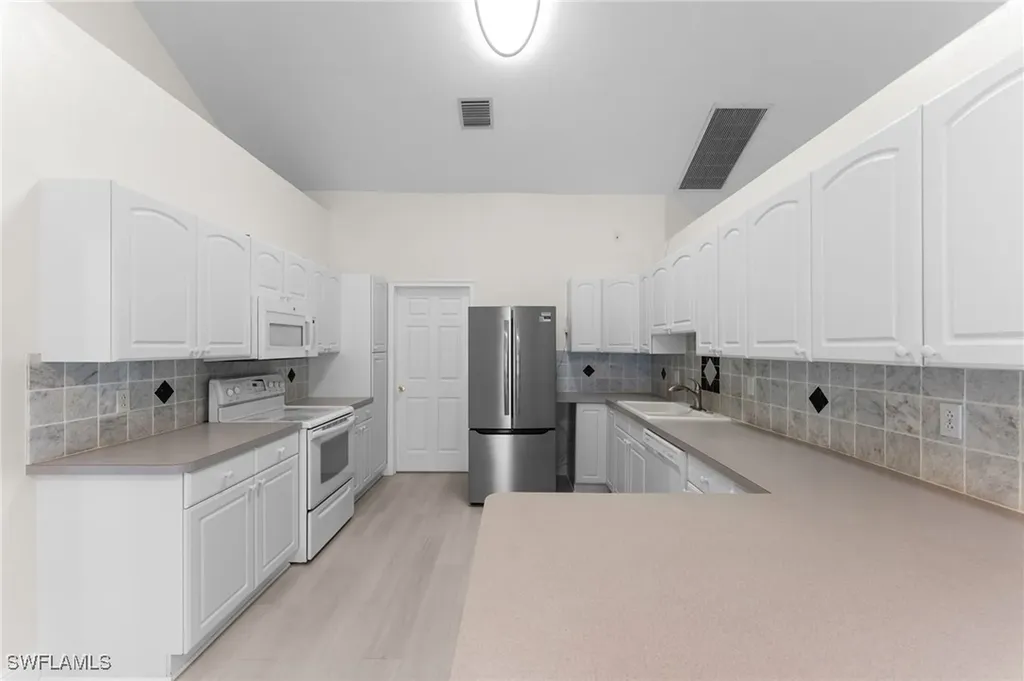 17568 Braddock Road Fort Myers FL 33967