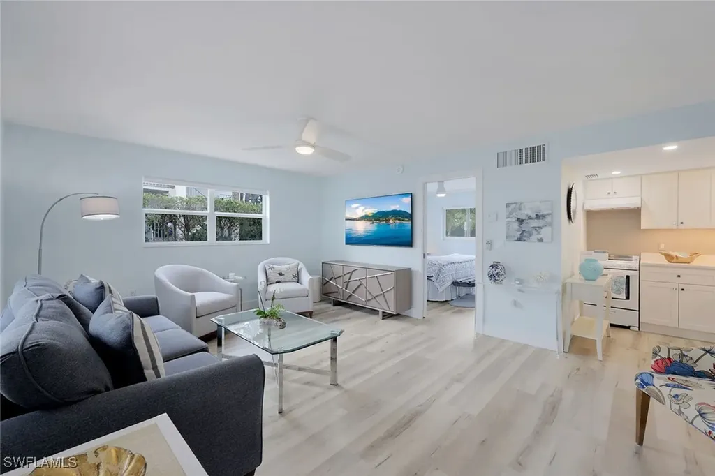 780 10th Avenue S Naples FL 34102