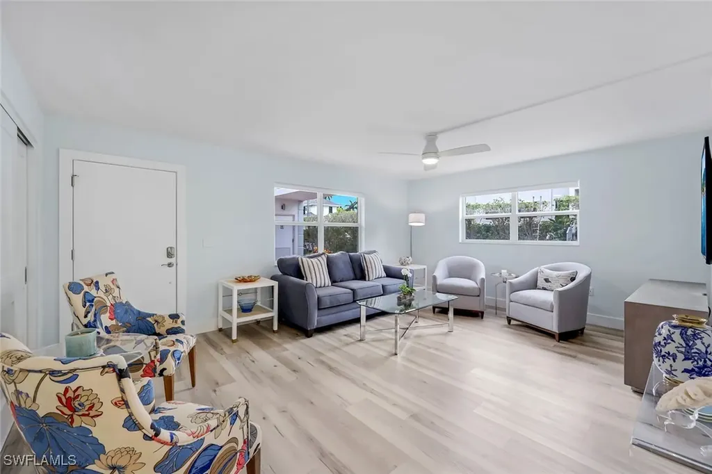 780 10th Avenue S Naples FL 34102