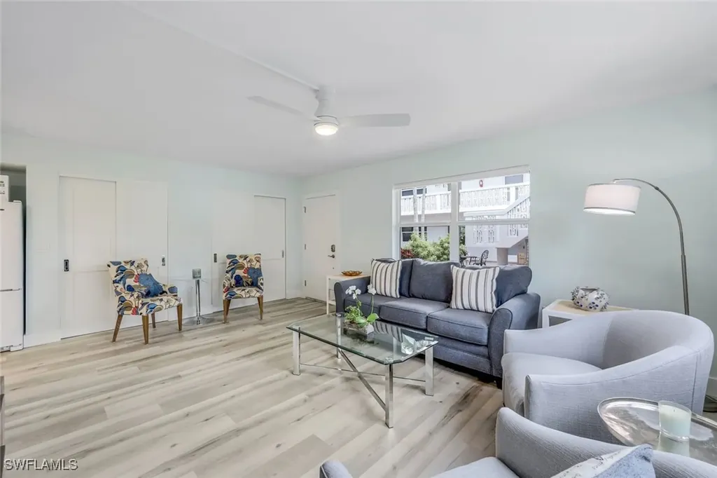 780 10th Avenue S Naples FL 34102