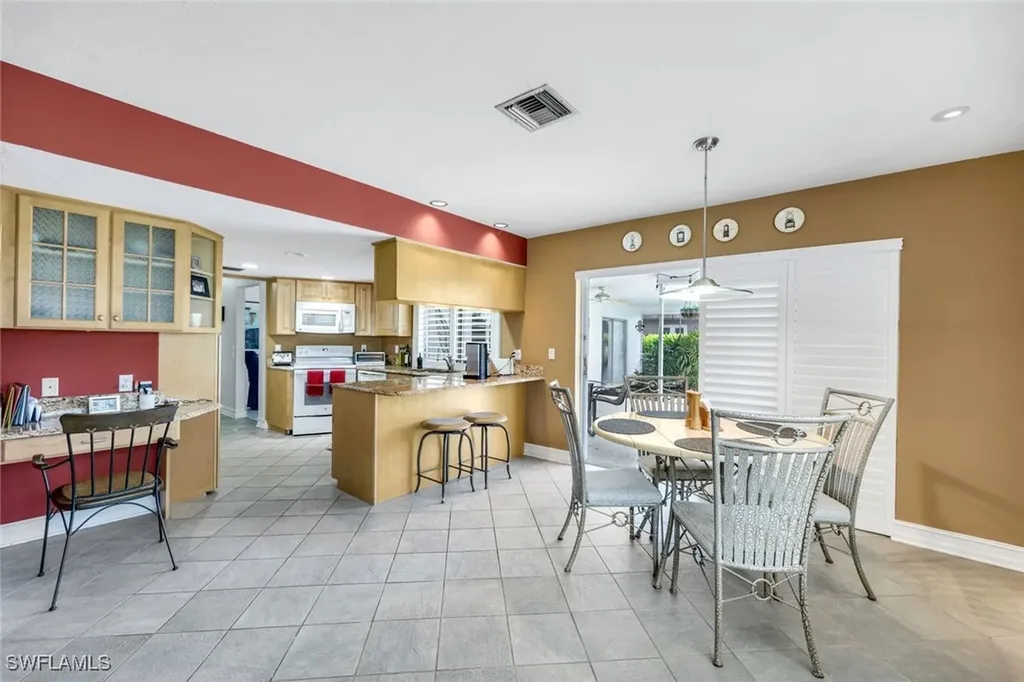 211 Pine Valley Circle Naples FL 34113