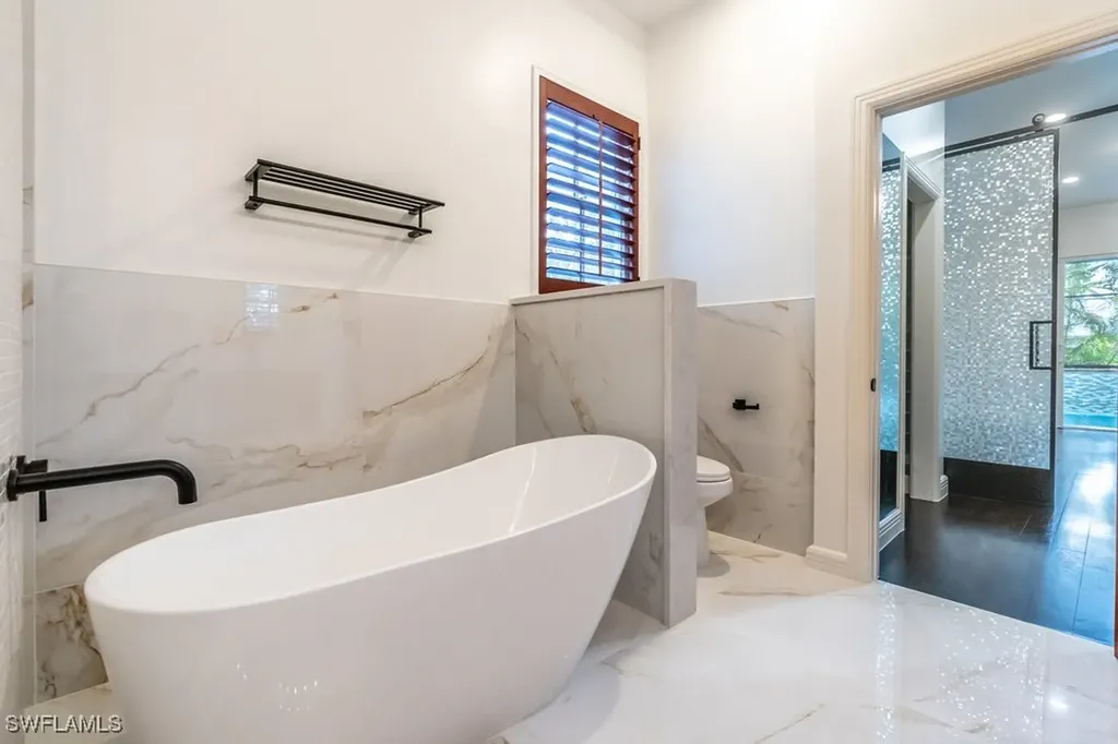 1160 8th Street S Naples FL 34102